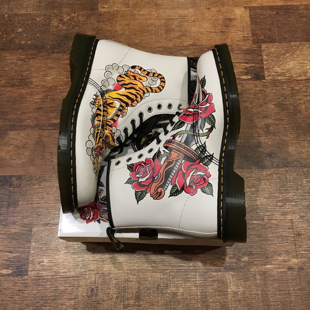 Dr. Martens 1460 Grez special edition